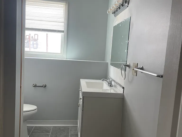 539A Admiral St #1 — Photo 13