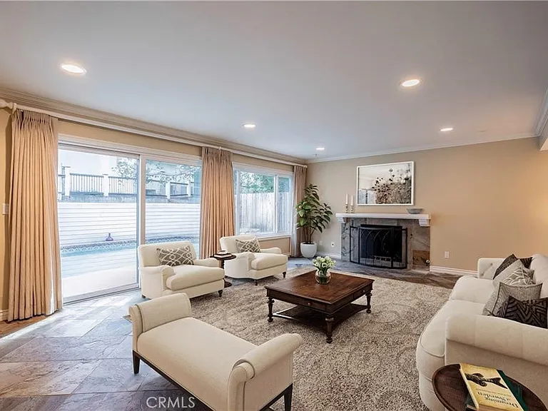 22840 Sparrowdell Dr — Photo 10