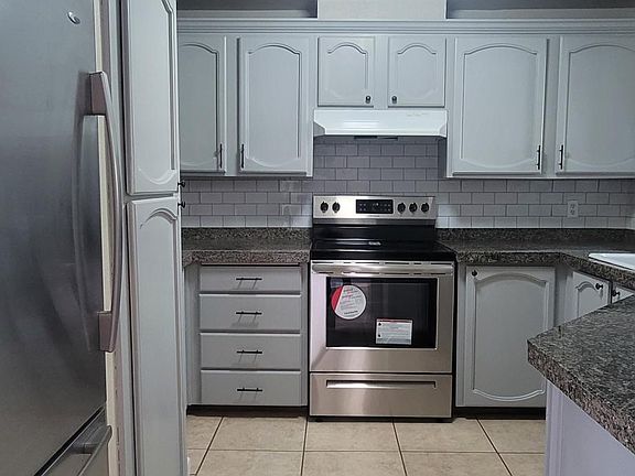 5th image of 12221 100th Ave NE APT B-201