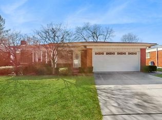 29709 Orvylle Dr, Warren, MI 48092