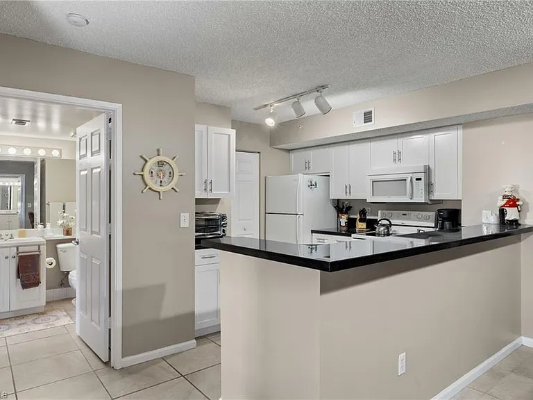 1835 Florida Club Cir #3103 — Photo 7