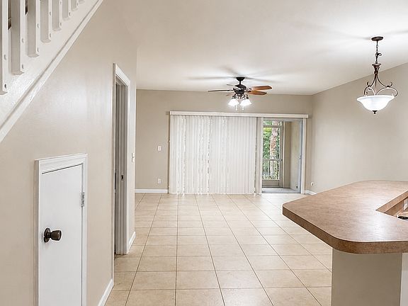 3rd image of 4715 Palmbrooke Cir