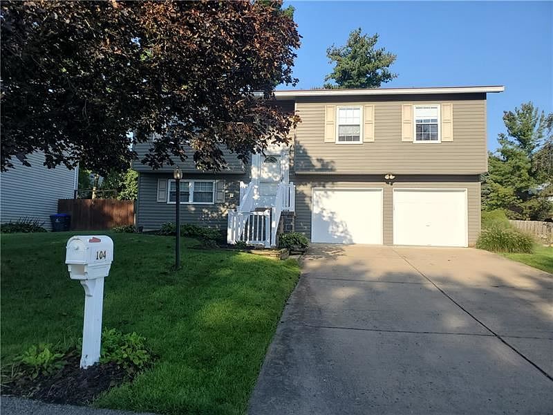 1st image of 104 Poppy Pl