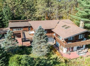 52 Old Military Rd, Lake Placid, NY 12946