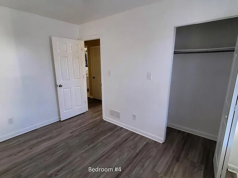 1220 Forrest St — Photo 12
