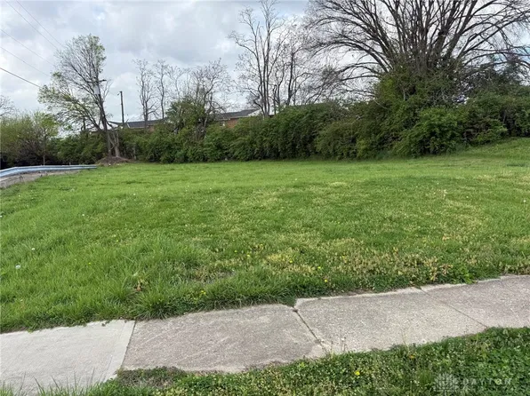 67 Millard Dr, Franklin, OH 45005