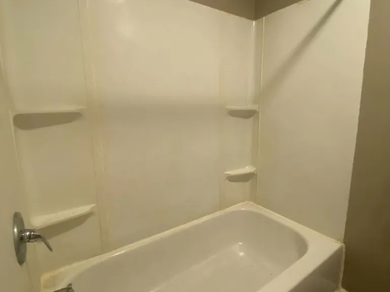 1301 N Olney St — Photo 6