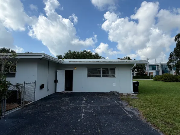 2601 NE 27th St, Lighthouse Pt, FL 33064