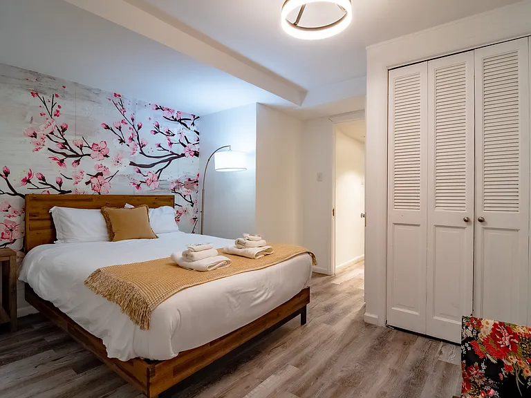 117 E Bellevue Pl #1 — Photo 6