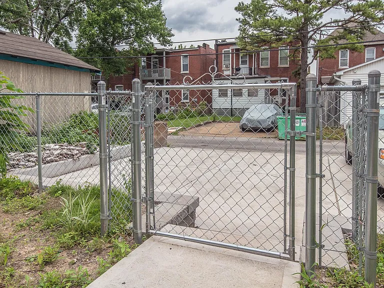 3615 Humphrey St — Photo 14