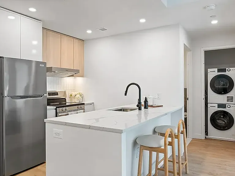 827 Sterling Pl #4P — Photo 8