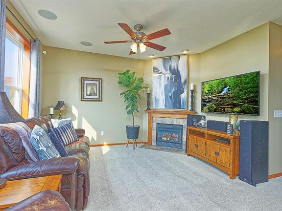 4th image of 10293 41st Pl NE