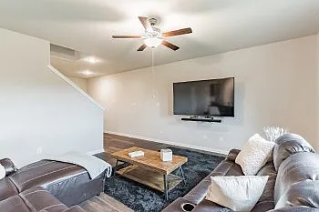 7811 Toledo Bnd — Photo 11