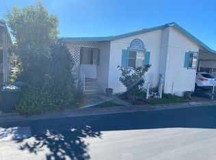 1010 E Bobier Dr SPACE 155, Vista, CA 92084