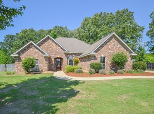 109 Lydia Ln, Starkville, MS 39759