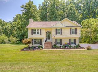 1149 Mountain Pass Rd, Blue Ridge, VA 24064