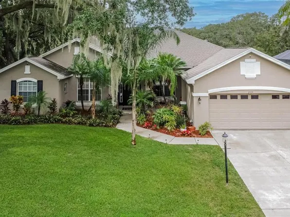 2929 Spring Hammock Dr, Plant City, FL 33566