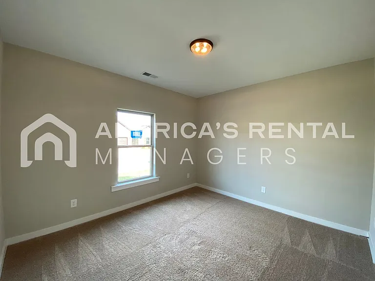 161 County Road 1702 — Photo 10