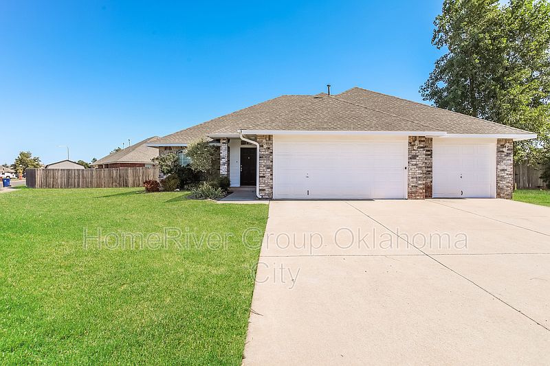 1st image of 17508 Bronze Ln