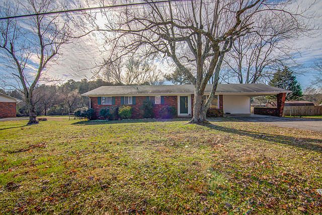 1st image of 685 Mimosa Dr NW