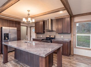 7122 Battletown Rd, Brandenburg, KY 40108