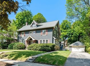 65 Beechmont St, Worcester, MA 01609