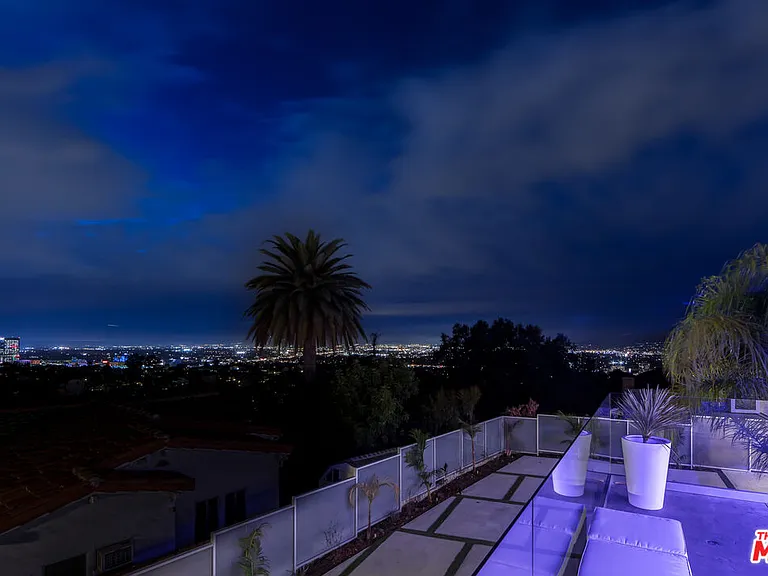 3490 Wonder View Pl — Photo 39