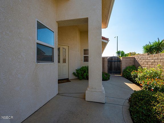 5th image of 538 San Diego St