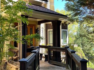 232 Sunnyside Rd, Hiawassee, GA 30546