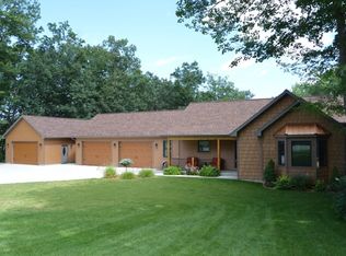 133 Frisco Dr, Houghton Lake, MI 48629