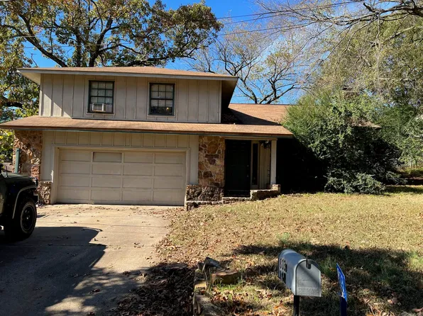 803 N Nixon Ave, Booneville, AR 72927