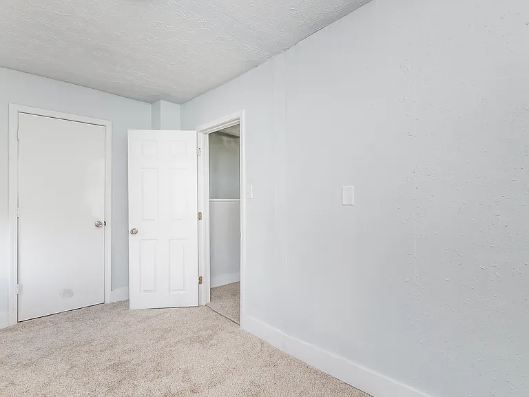 4012 Sunset Ave — Photo 5