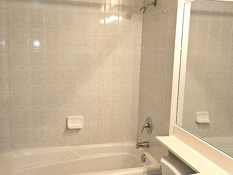 55 Strathaven Dr #1007 — Photo 11