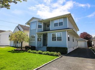 22 Vandewater Ave, Floral Park, NY 11001