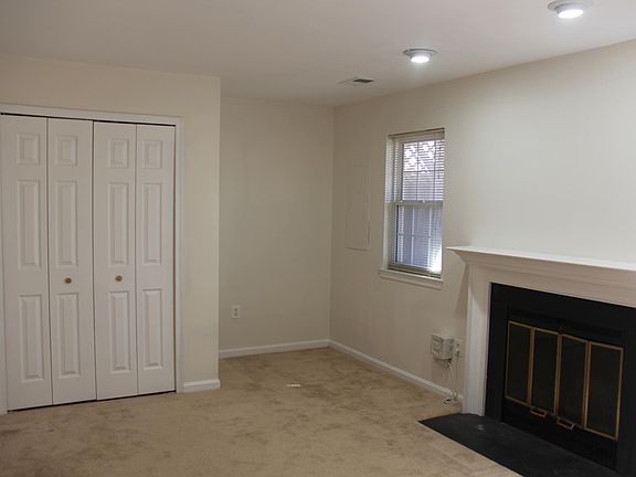 4th image of 3933 Collis Oak Ct