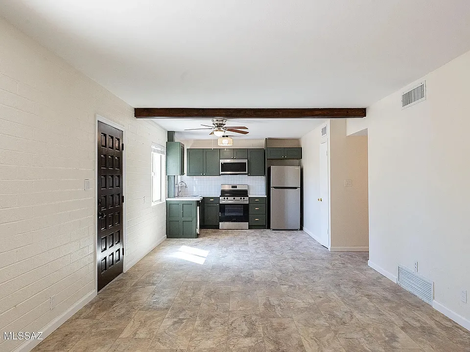 5901 N Oracle Rd #28