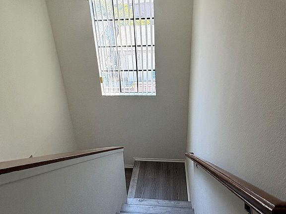 5th image of 309 N Holliston Ave APT 5