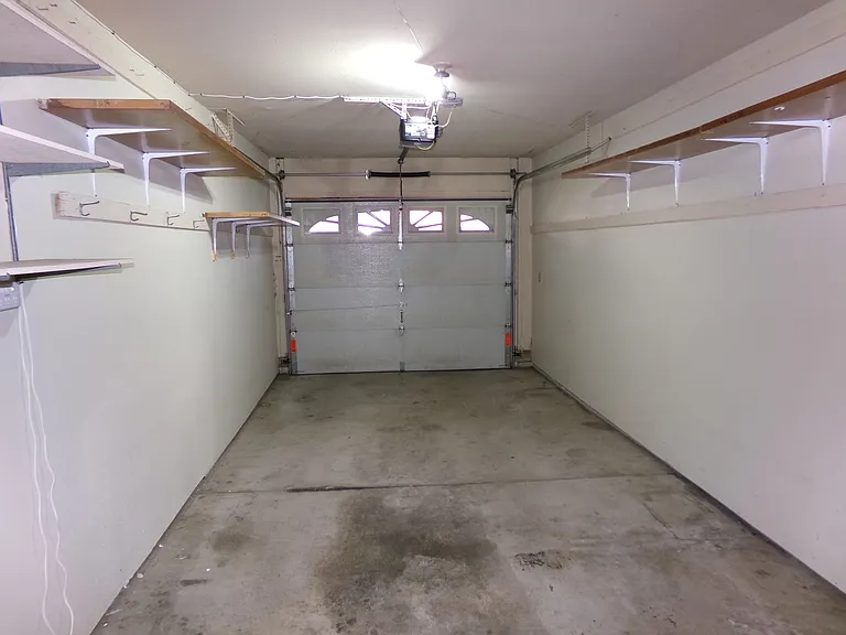 928 Silver Leaf Pl — Photo 19