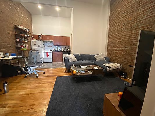 2nd image of 25 W 19th St APT 2F