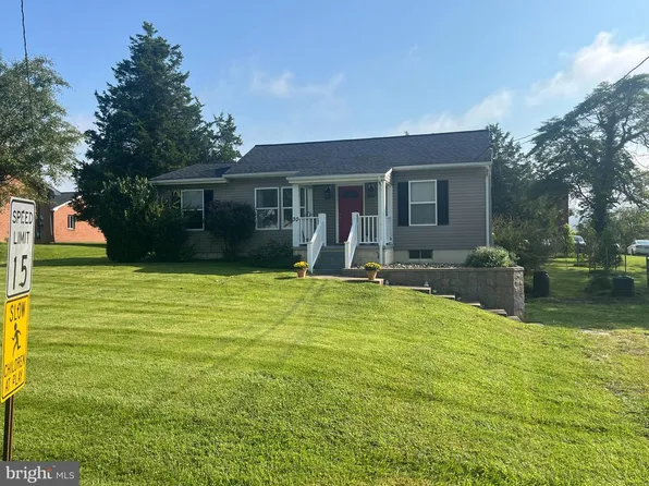 30 Elm St, Harpers Ferry, WV 25425