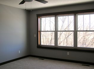 609 Overlook Dr, Buffalo, MN 55313