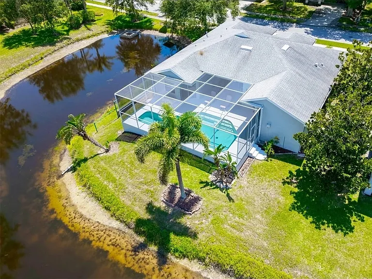 1070 S Pointe Alexis Dr — Photo 2