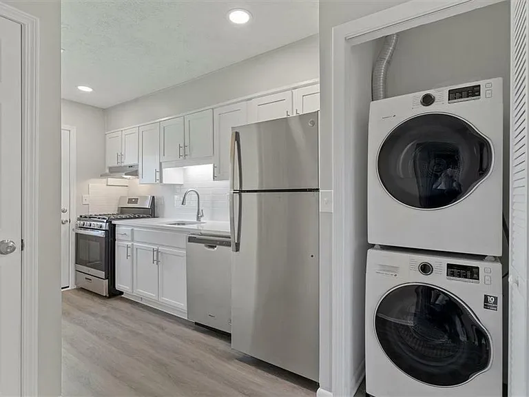 1543 Hardin Ave #1 — Photo 7