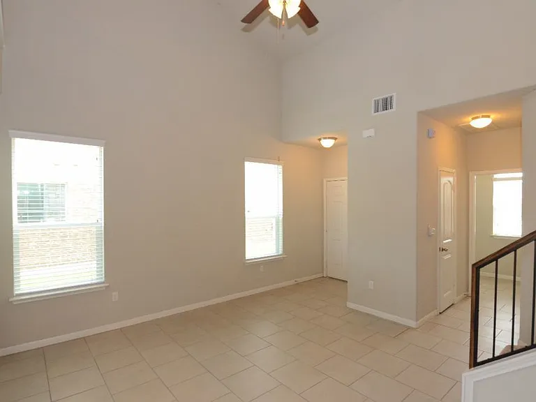 360 Purple Martin Ave — Photo 6