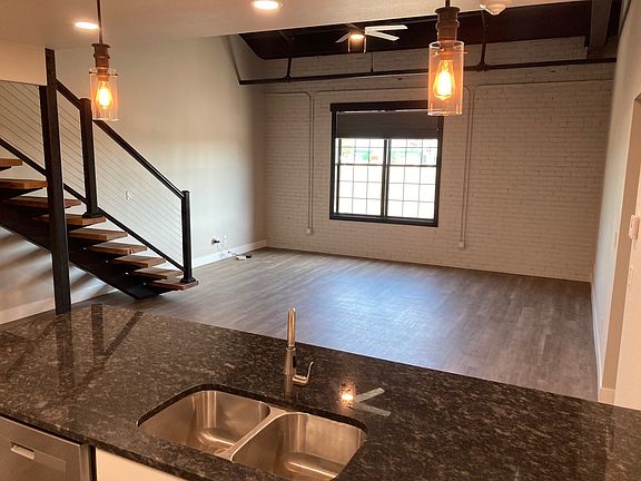 3rd image of 316 E 6th St #9