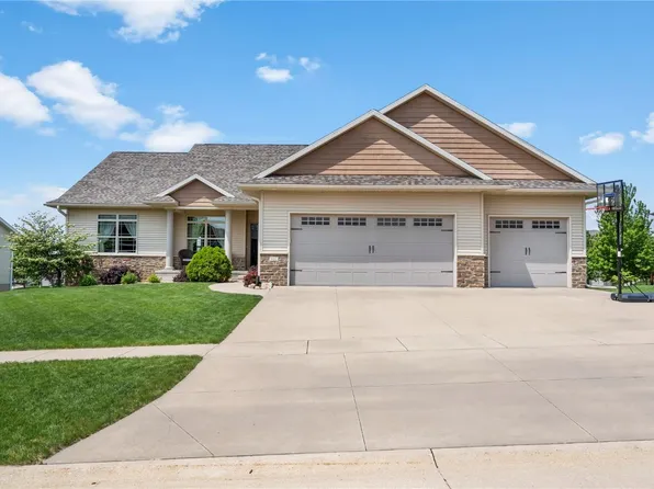 922 Goldenrod Dr, Fairfax, IA 52228