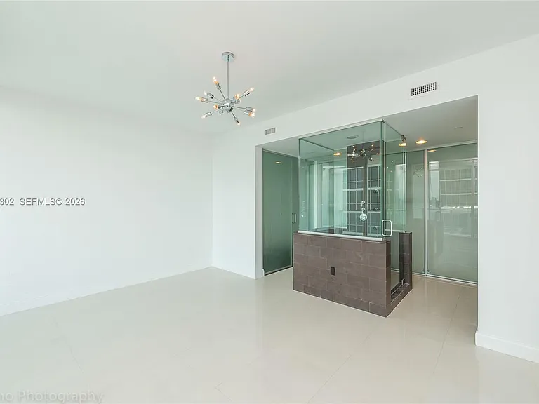 1040 Biscayne Blvd #1205 — Photo 8