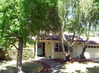 8180 Stich Ln, Sebastopol, CA 95472