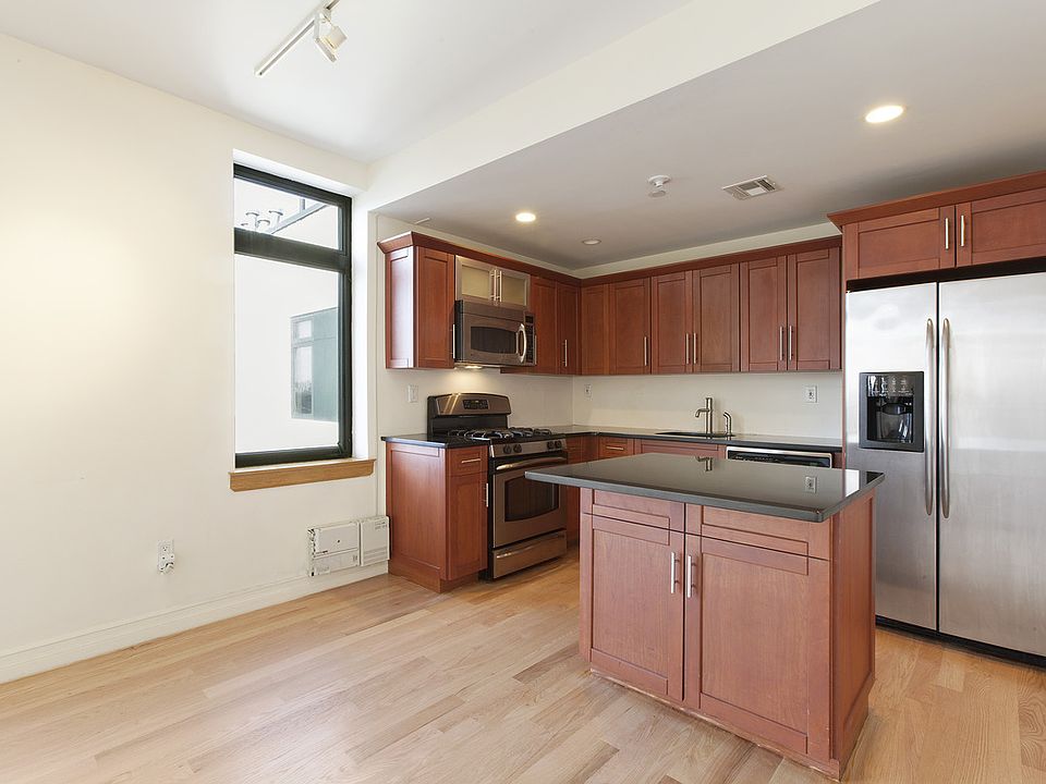 1st image of 630 Washington Ave APT 6D