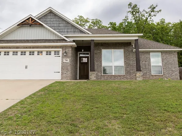 706 Live Oak Dr, Greenwood, AR 72936